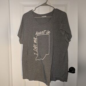Maurices Heather Gray Graphic Tee with White Label